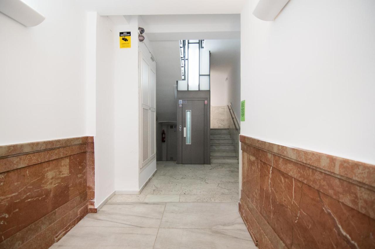 Tuguest Alhondiga Apartment Granada Exterior foto